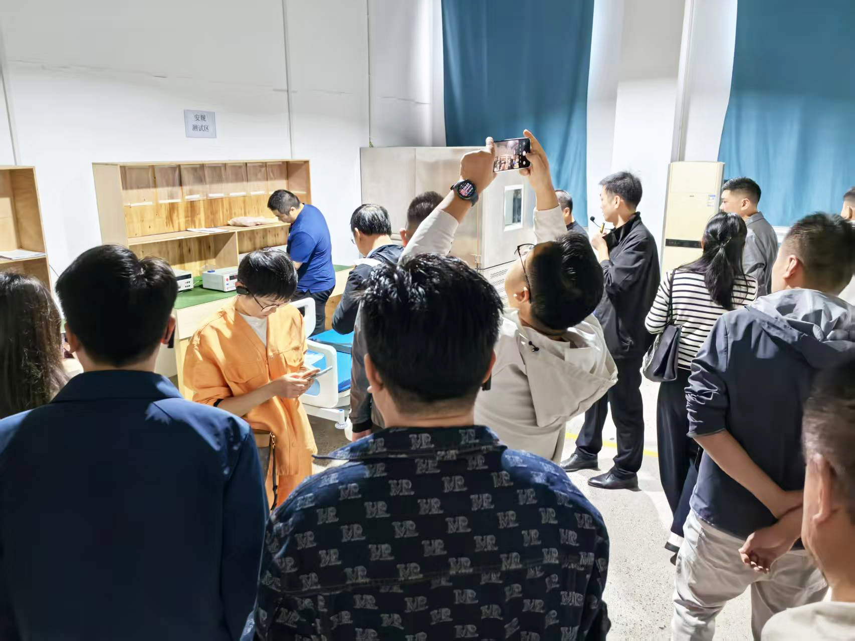 工厂参观 (2).jpg